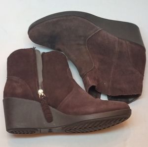 Crocs Brown Suede Ankle Boots 10W